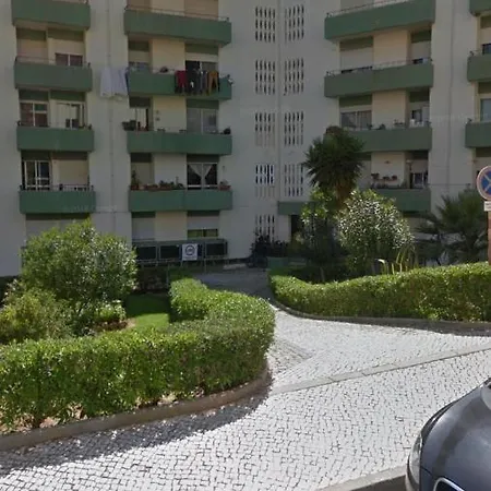 Apartment T3 Alex,moderno Iluminado E Amplo,excelente Local Portimao